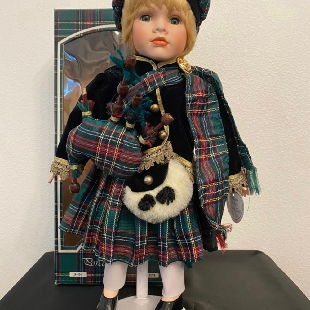 Leonardo Porcelain Doll Collection The Piper Doll